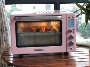 烤箱185度提前预热完毕放入食材，中层上下火烤20分钟即可开吃！