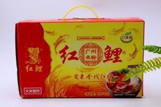 前几天又买了一箱红鲤米粉，里面是分装了，用起来特别方便，而且口感筋道爽滑，我和家人特别喜欢吃，今天就用它炒米粉咯