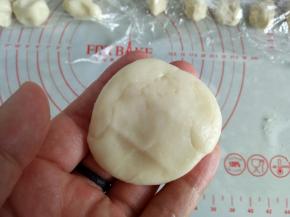 取一份油皮按扁