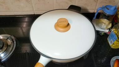 盖上盖子焖一会