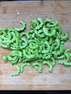 然后切成小的段。