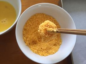 最后再裹上面包糠