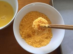 最后再裹上面包糠