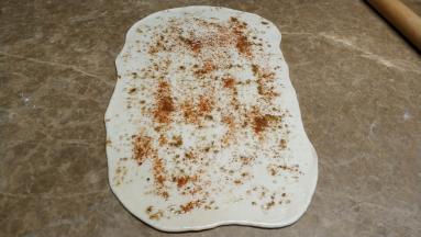 洒上蒜盐、辣椒粉、孜然粉