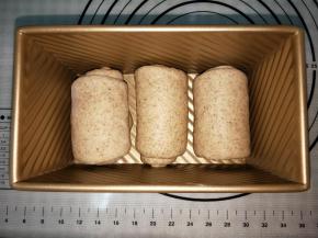 收口朝下，码好。