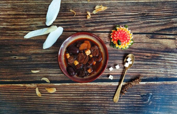 瘦肉芸苓淮山莲子百合汤