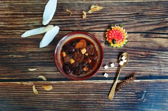 瘦肉芸苓淮山莲子百合汤