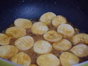 翻炒均匀转大火收汁