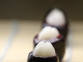 蒸完的山竹，颜色还是略深，需再减量呢。