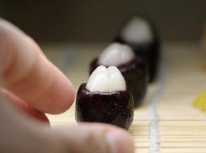 山竹出炉啦，蒸后瓤瓣瓣分明，凝若玉。