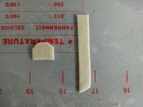 顺便切如图的两个形状，后面会用到