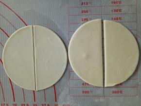 用合适的模具压两个圆，再从中间分开