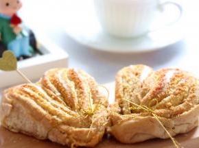 出炉放置到晾网上晾凉即可。密封保存于室温，或者密封冷冻保存。