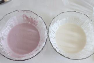 白色的同样搅拌均匀。