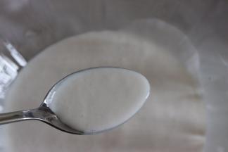 过滤完后，非常细腻，所以这步最好不要省略。