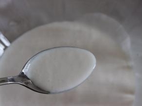 过滤完后，非常细腻，所以这步最好不要省略。