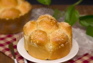 成品，色泽金黄，造型漂亮。
PS:做我的方子有任何问题欢迎加微信进入粉丝群交流~
微信号：diandian025824
食谱公众号：Eva小佳烘焙美食
新浪微博：Eva小佳厨房