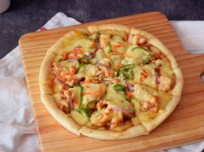 烤箱200度，烤10-15分钟。（烤箱之前烤完饼底的时候不要关,如果不提前烤饼底的同学这步烤箱要提前预热10分钟）