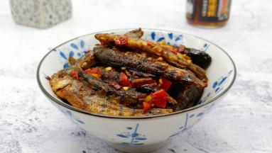 野生石斑鱼鱼肉鲜美辣而带劲！