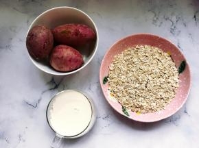 首先将紫薯清洗干净后上锅蒸熟，待紫薯蒸熟后，把所需要的食材称量好备用。