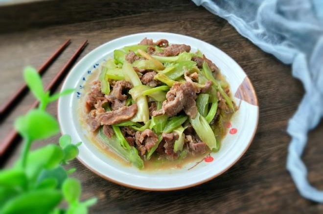 小炒西芹牛肉