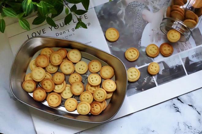 纽扣饼干