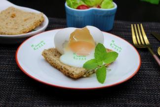 太阳蛋煎吐司，就做好了，色味俱全，太赞了。