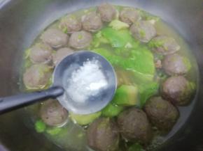 最后加入盐煲二分钟左右关火