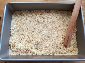 用来裹油炸食品，不要太碎，保留少量颗粒物最好