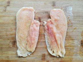 鸡胸肉横向对半切开