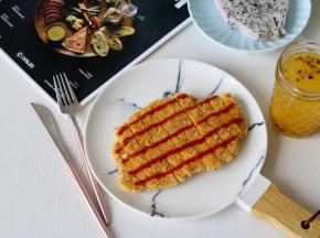 原来不用油炸的鸡排也可以做得这么好看。