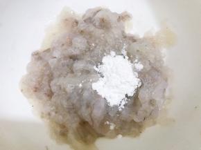 加入1小勺玉米淀粉