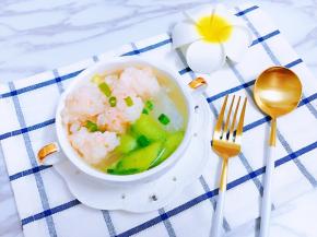 撒上葱花，就可以开始享用啦