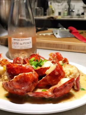 美味的芝士龙虾出炉咯。