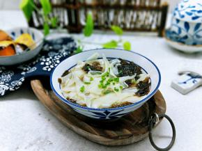 盛出，再加入辣酱！