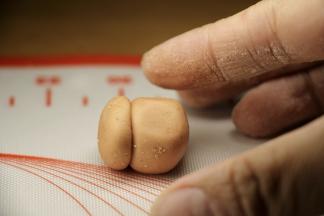 下部略方 制作时没有手拍照，用了废面团做样子拍照，所以有点脏~~~~(>_<)~~~~