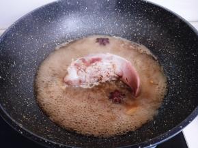 这时可以选择关火焖30分钟后再收汤，我赶时间直接收汤了！收至汤汁浓稠即可！