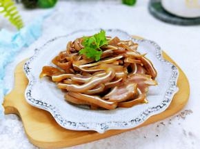 近看，儿子的最爱！