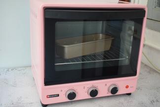 放入预热好的海氏烤箱，上下火170度，下层50分钟