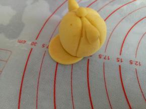 粘到帽子主体上