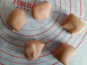 可可面团分成5份