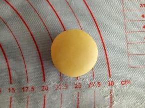 也是滚圆后压扁