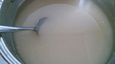 搅拌均匀，中火煮开