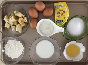 制作香蕉抱抱蛋糕胚：准备好需要的材料