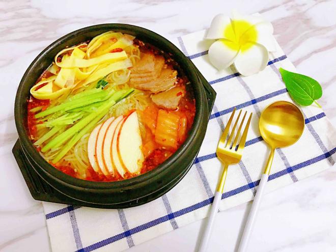 冰爽开胃朝鲜冷面