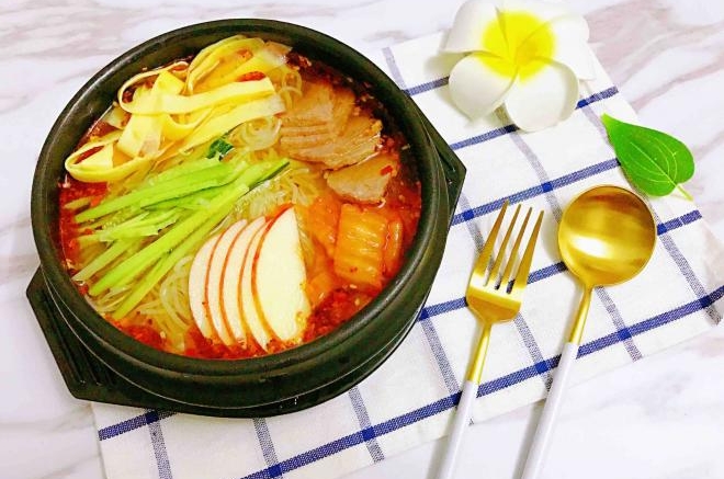 冰爽开胃朝鲜冷面