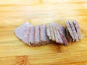卤牛肉切片