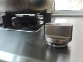 开始直接大火烧开，转中火20分钟，关火焖5分钟