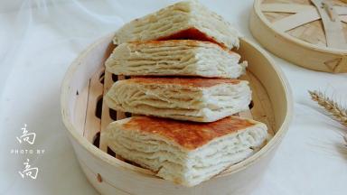 将其切开，层次分明，外酥里嫩