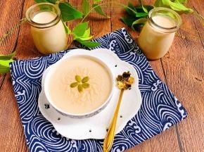 夏天我们可以冷吃花胶冻
